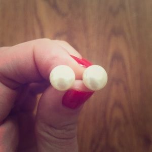 Freshwater Pearl Earrings